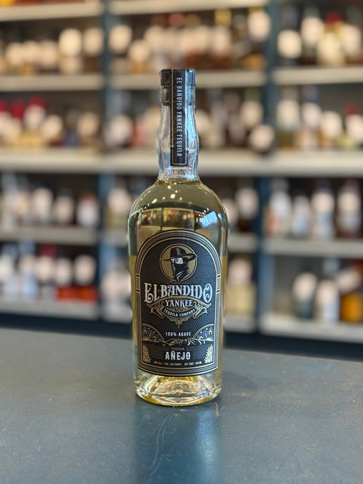 EL BANDIDO YANKEE AÑEJO TEQUILA