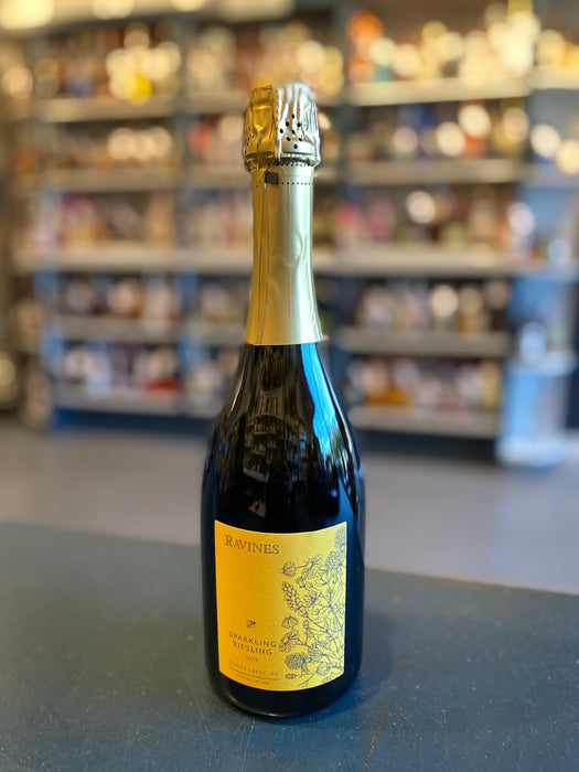 RAVINES SPARKLING RIESLING, FINGER LAKES NEW YORK 2019