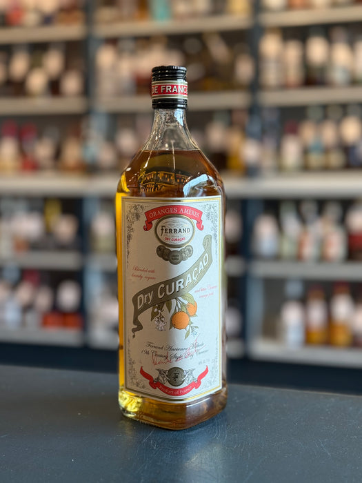PIERRE FERRAND DRY CURAÇAO ORANGES AMÈRES, FRANCE