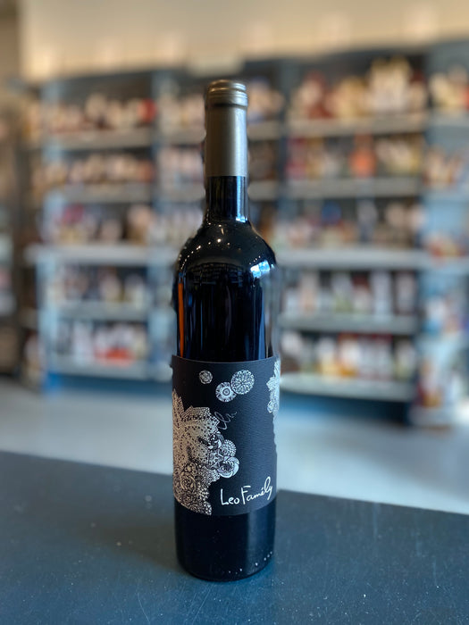 LEO FAMILY RED BLEND, NORTH FORK OF LONG ISLAND, NEW YORK, 2015