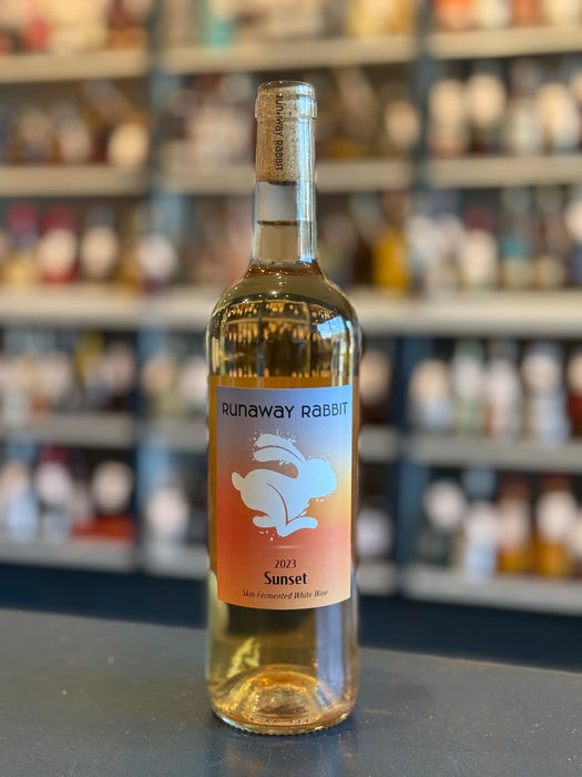 RUNAWAY RABBIT WINES 'SUNSET' SKIN FERMENTED WHITE WINE, NEW YORK, 2023