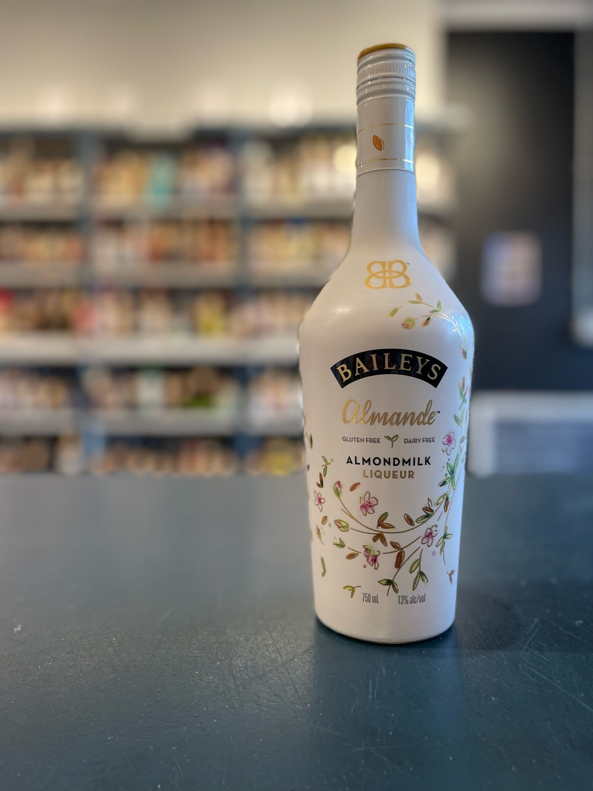 BAILEYS ALMANDE ALMONDMILK LIQUEUR — Bogey's Bottled Goods
